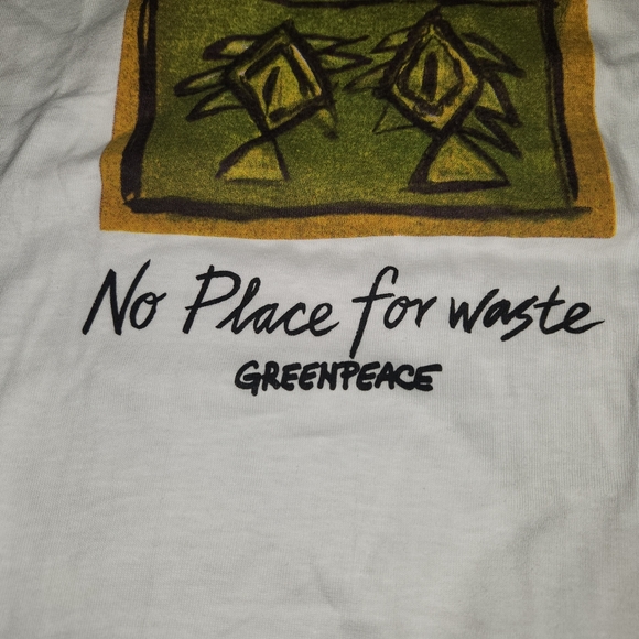 Vintage 1999 Greenpeace Tshirt - Picture 4 of 7